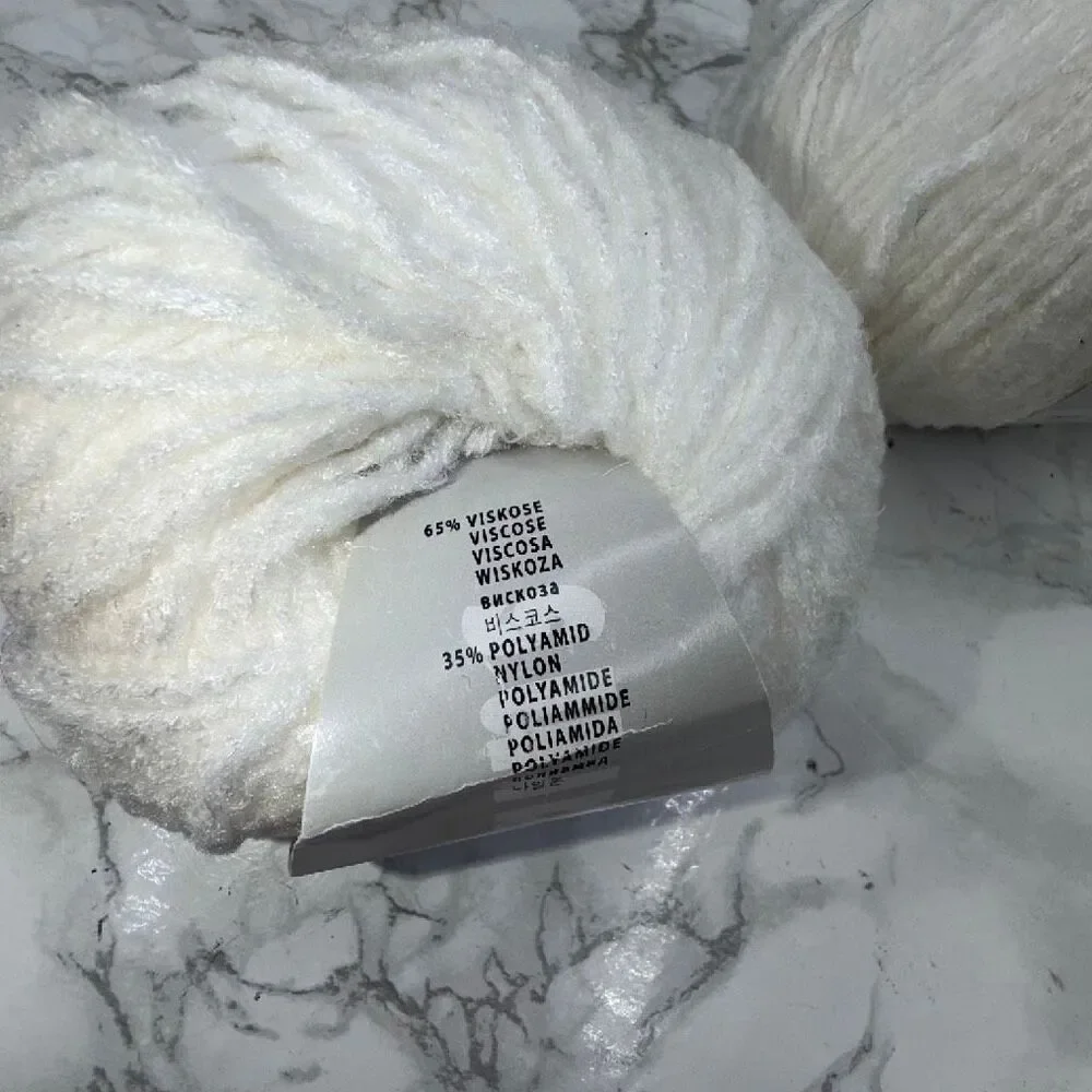 LANG Velluto White #28 Viscose Nylon Yarn-2 Skeins NEW!